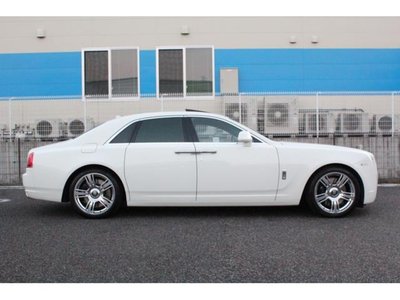 2012 ROLLS-ROYCE GHOST photo 3