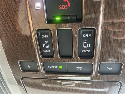 صورة 12 لـ 2025 Toyota ALPHARD