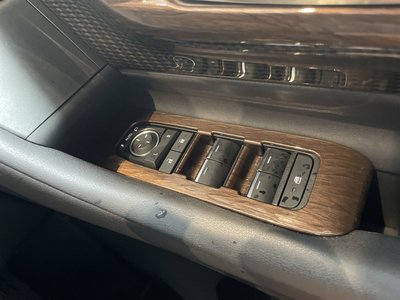 صورة 64 لـ 2025 Toyota ALPHARD