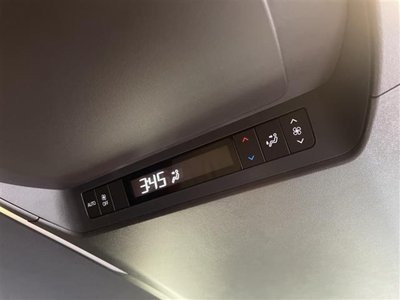 صورة 26 لـ 2025 Toyota ALPHARD