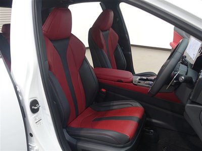 صورة مصغرة 12 لـ 2025 Lexus NX