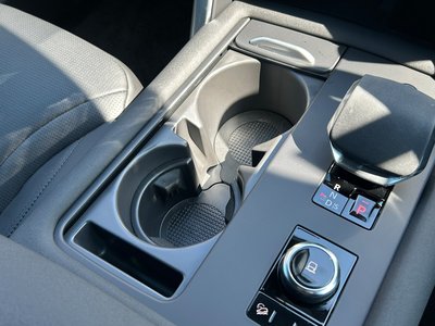 2025 LAND Rover DISCOVERY thumbnail 22