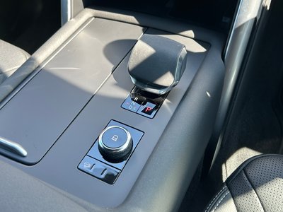 2025 LAND Rover DISCOVERY thumbnail 21