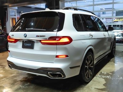 2021 BMW X7 photo 4