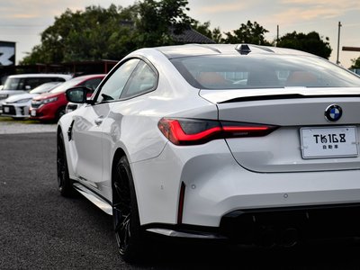 2024 BMW M4 COUPE photo 9