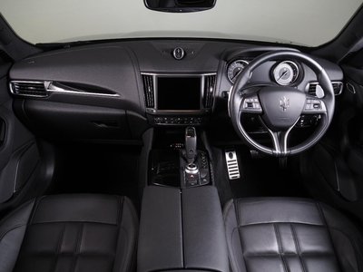 2023 Maserati LEVANTE — фото 6