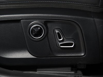 صورة مصغرة 60 لـ 2023 Maserati LEVANTE