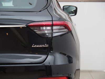صورة مصغرة 46 لـ 2023 Maserati LEVANTE