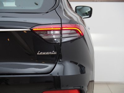 صورة مصغرة 49 لـ 2023 Maserati LEVANTE