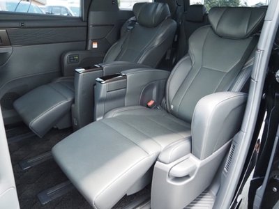 2024 Toyota ALPHARD — фото 29