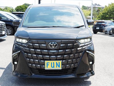 2024 Toyota ALPHARD — фото 2