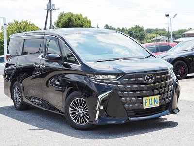 2024 Toyota ALPHARD — фото 3