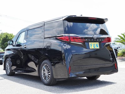 2024 Toyota ALPHARD — фото 6