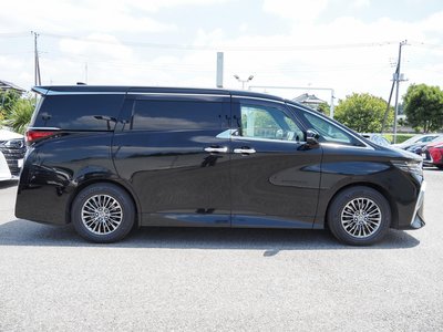2024 Toyota ALPHARD — фото 9