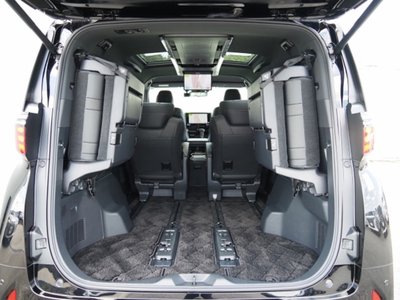 2024 Toyota ALPHARD — фото 36