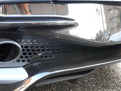 2019 Aston Martin DBS SUPERLEGGERA 照片 20