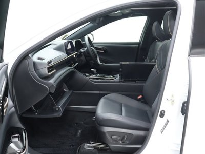 صورة 24 لـ 2023 Toyota CROWN SPORT