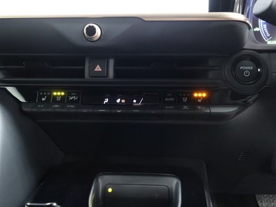 صورة 20 لـ 2023 Toyota CROWN SPORT