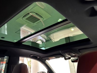 صورة 4 لـ 2025 AUDI SQ8