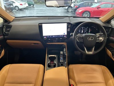 2022 Lexus NX photo 2