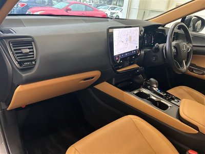 2022 Lexus NX thumbnail 27