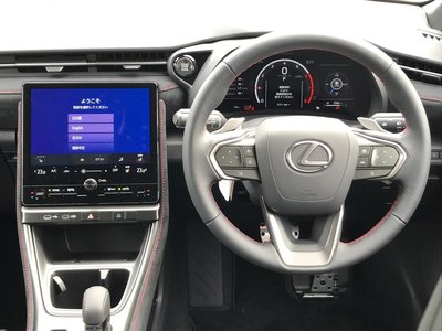 صورة 10 لـ 2026 Lexus LBX