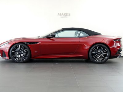 صورة 4 لـ 2020 Aston Martin DBS SUPERLEGGERA VOLANTE