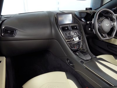 صورة مصغرة 24 لـ 2020 Aston Martin DBS SUPERLEGGERA VOLANTE