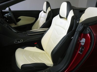 صورة مصغرة 29 لـ 2020 Aston Martin DBS SUPERLEGGERA VOLANTE
