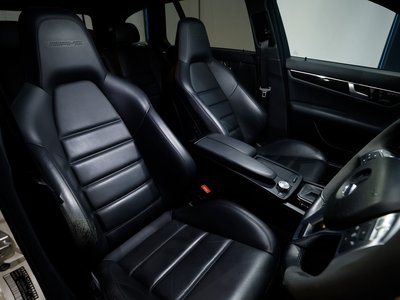 2011 Mercedes-BENZ C-CLASS AMG — фото 36