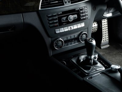 2011 Mercedes-BENZ C-CLASS AMG — фото 33