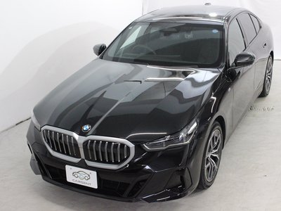 2024 BMW 5 SERIES photo 12