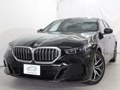 2024 BMW 5 SERIES photo 1