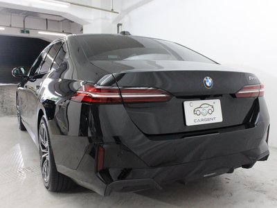 2024 BMW 5 SERIES thumbnail 29