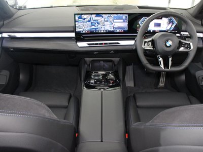 2024 BMW 5 SERIES thumbnail 17