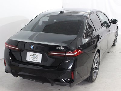 2024 BMW 5 SERIES photo 11