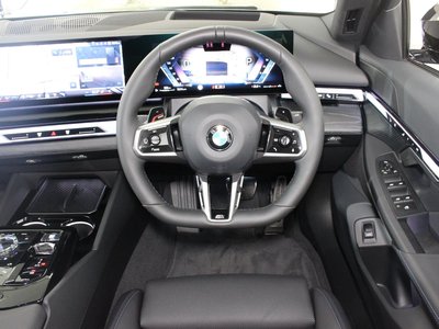 2024 BMW 5 SERIES thumbnail 19