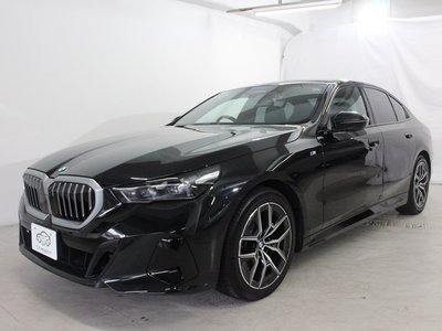 2024 BMW 5 SERIES photo 6