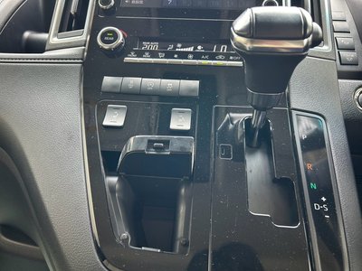 صورة مصغرة 32 لـ 2020 Toyota GRAND ACE