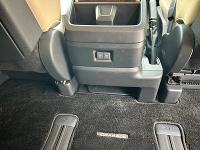 صورة مصغرة 43 لـ 2020 Toyota GRAND ACE