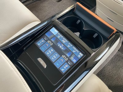 2021 Toyota CENTURY — миниатюра 57