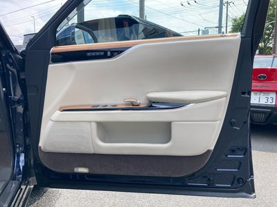 2021 Toyota CENTURY — миниатюра 31