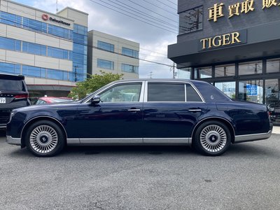2021 Toyota CENTURY — миниатюра 19