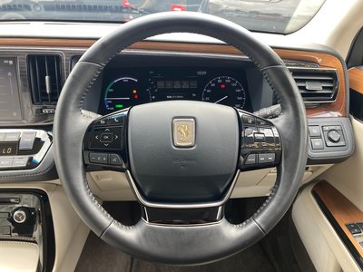 2021 Toyota CENTURY — миниатюра 21