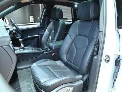 2019 Porsche MACAN 缩略图 18