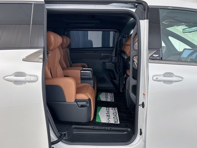 صورة 19 لـ 2024 Toyota VELLFIRE