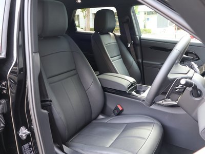 صورة 11 لـ 2025 LAND Rover RANGE ROVER EVOQUE