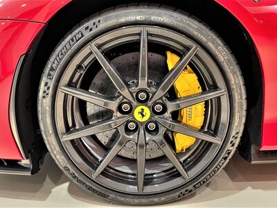 2021 Ferrari SF90 STRADALE 照片 36