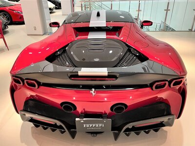 2021 Ferrari SF90 STRADALE 照片 72