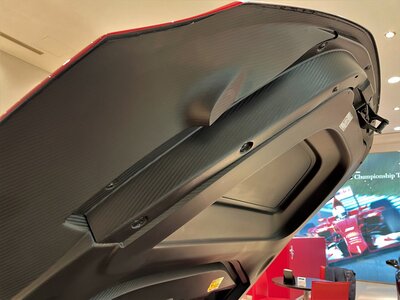 2021 Ferrari SF90 STRADALE 照片 116